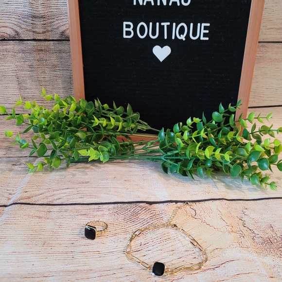 🌲Gold Bracelet & Ring Black Stone Set✨️ - Picture 6 of 9